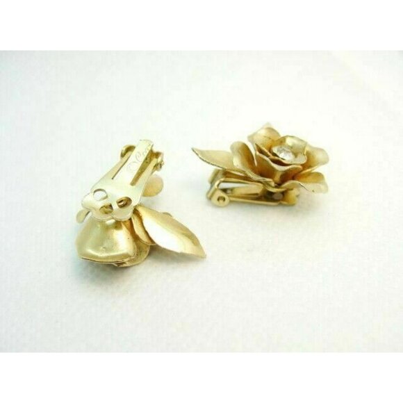 Woman's Earrings Coro Vintage Clip-On Gold-tone Flower Center Stone - Picture 8 of 8